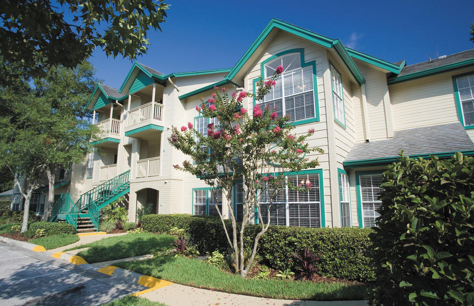 Exterior shot of an apartment at Oak Plantations Villas, Kissimmee