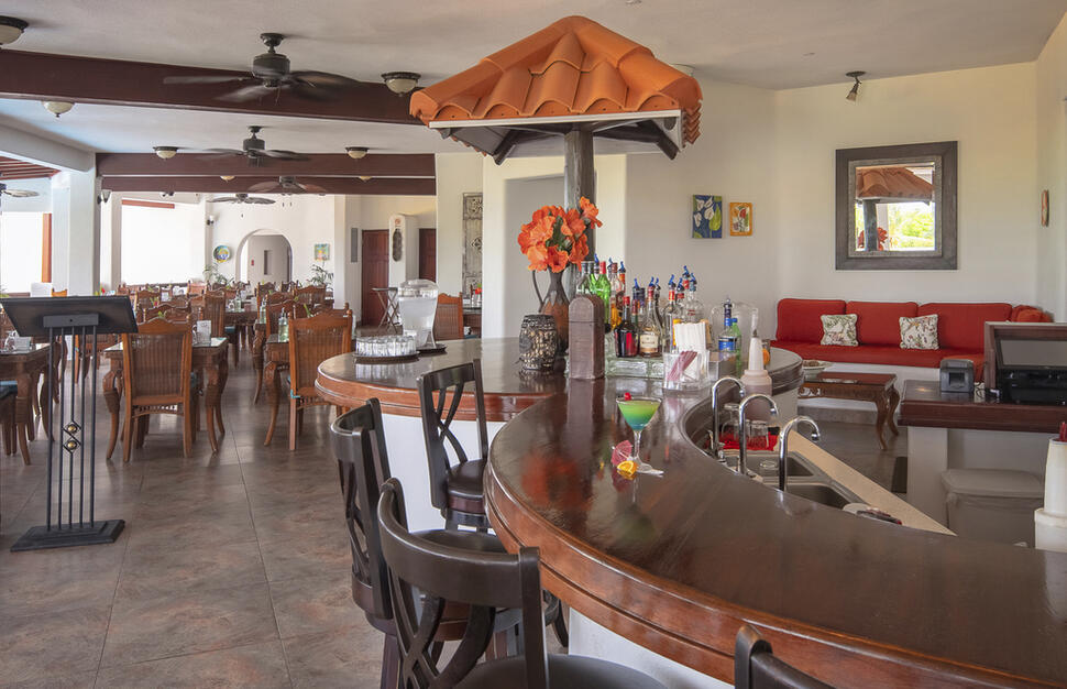 Sandy's Chattel Bar