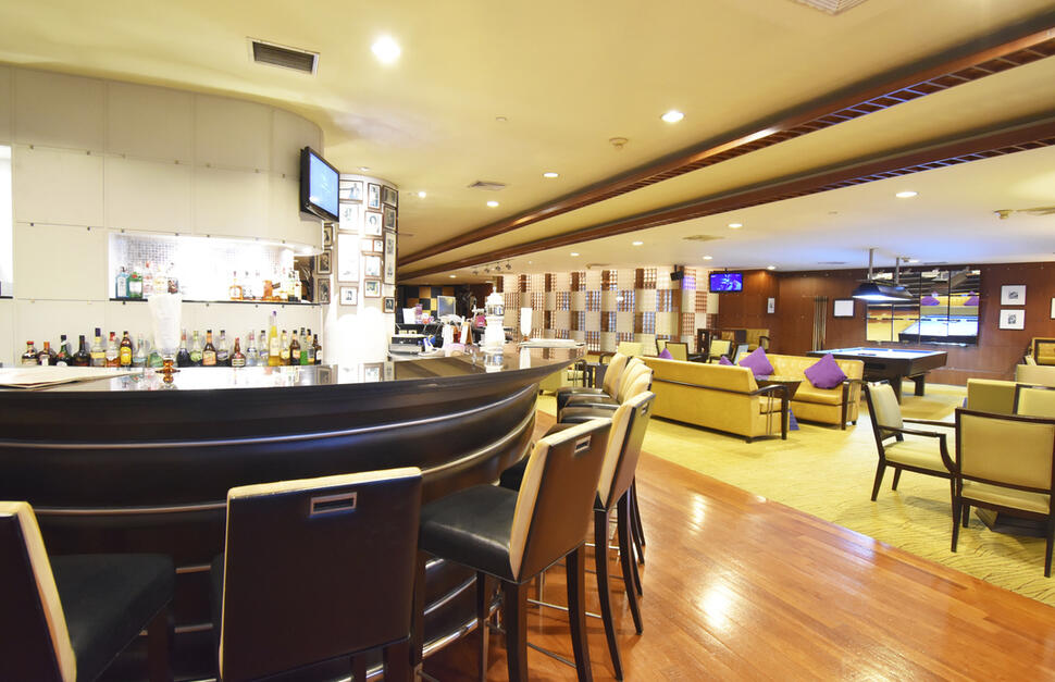 Signature Bar