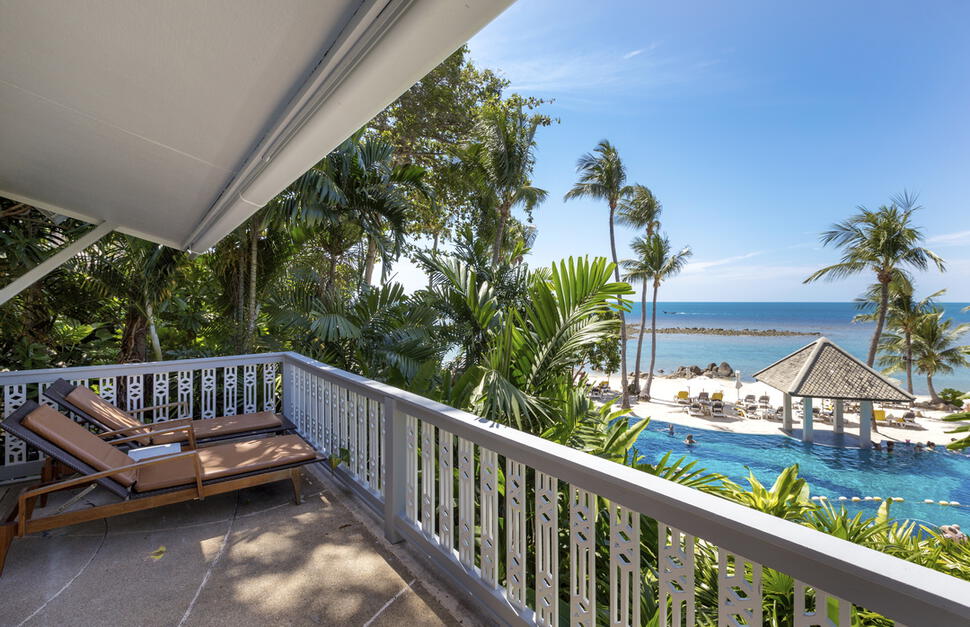 Deluxe ocean view villa