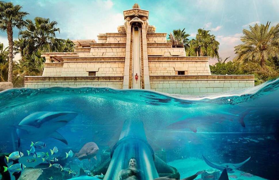 Aquaventure Waterpark Tower of Neptune