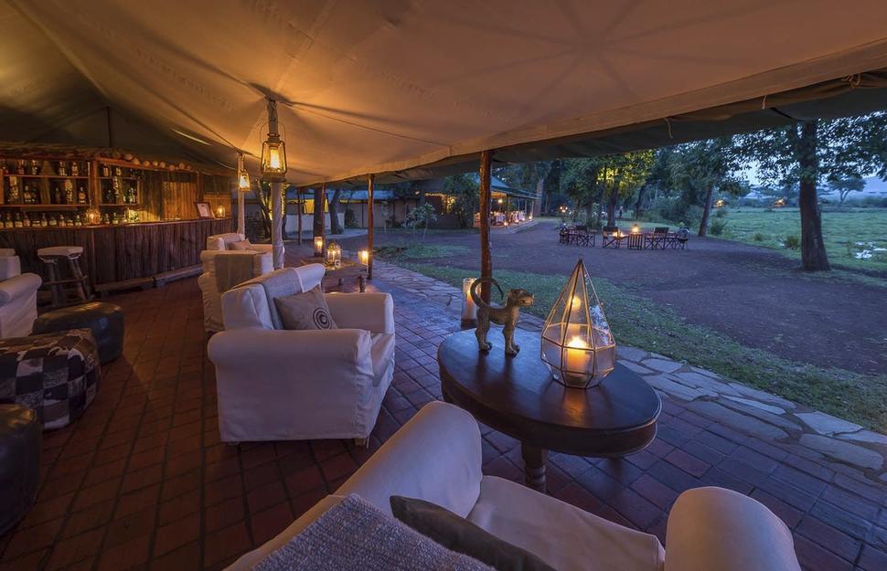 Bar at Little Governors Camp
