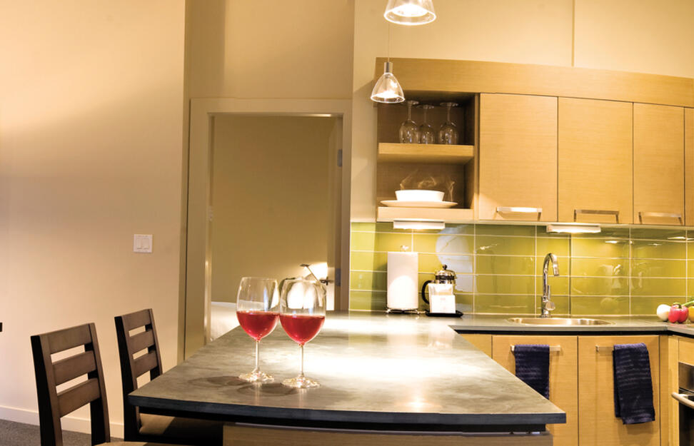 1-Bedroom Suite kitchen