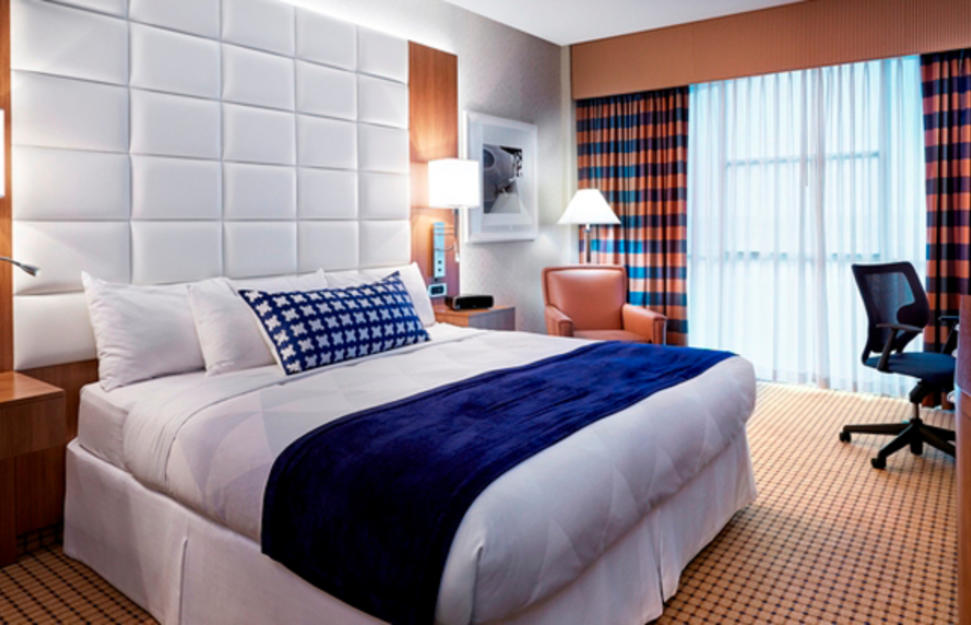 Guestroom King Bed