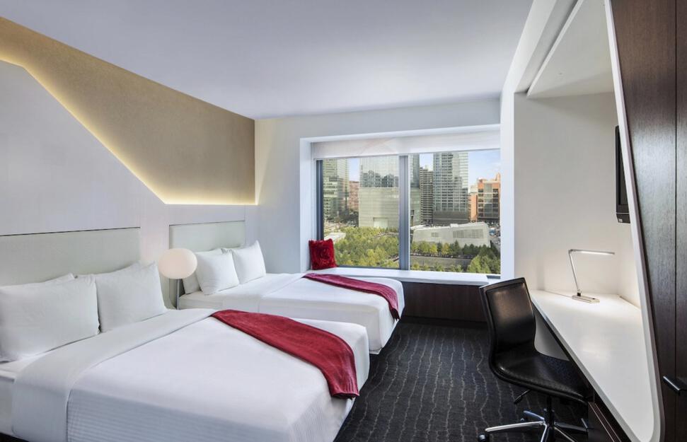 Spectacular Room