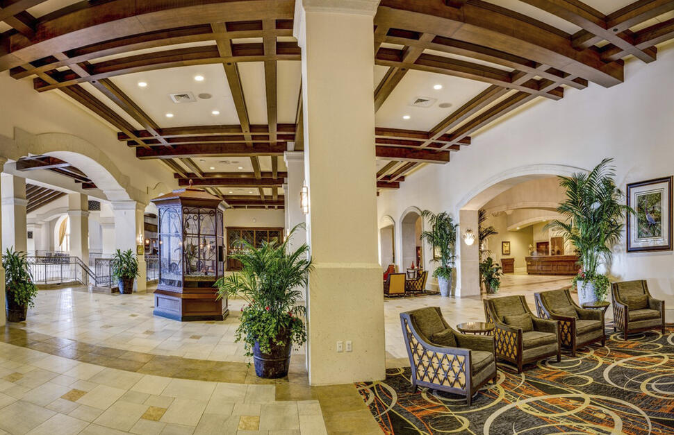 Headwaters Lounge