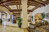 Headwaters Lounge