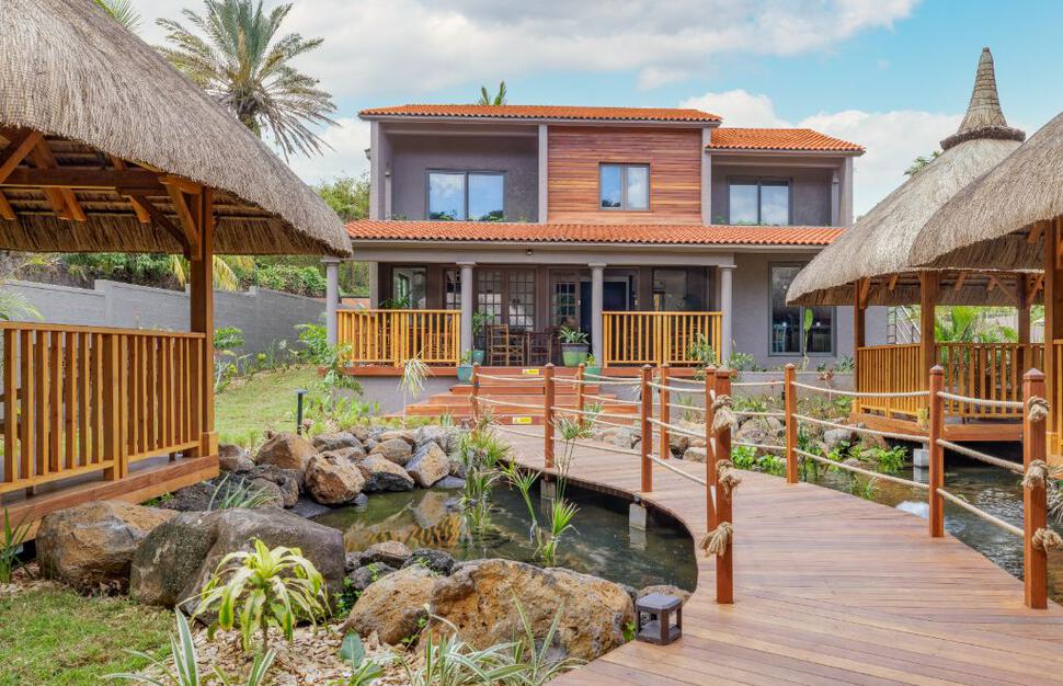 Couples Deluxe Partial Seaview Room