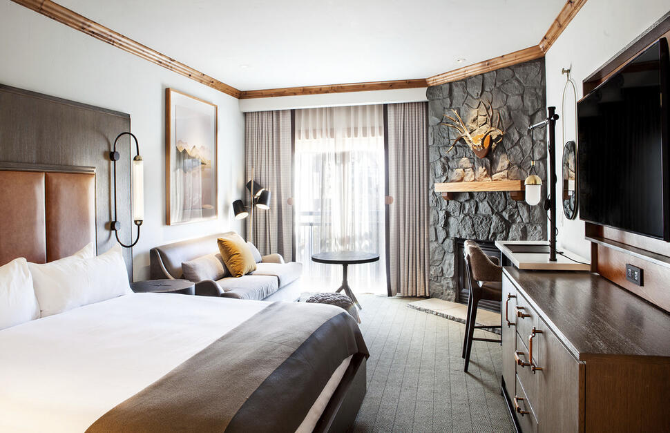 Deluxe King Room