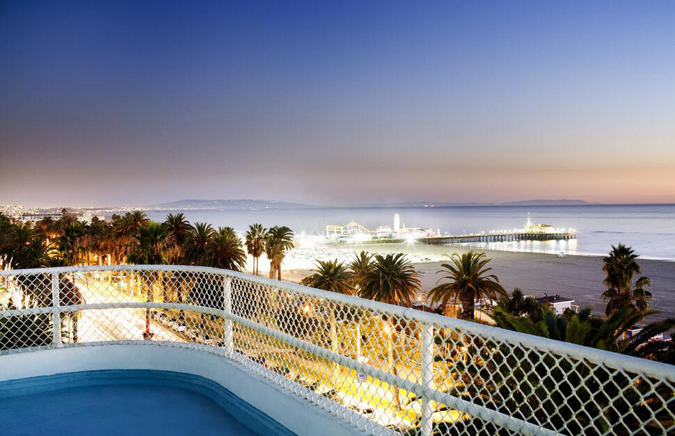 ONYX Rooftop Bar