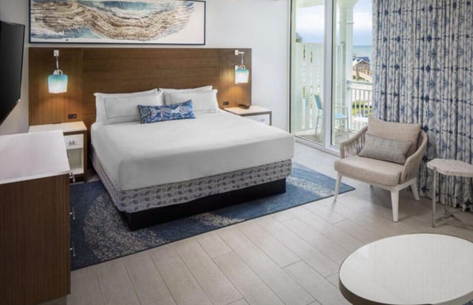 Studio Suite Guestroom, bedroom, bed, sofa, The Reach, a Waldorf Astoria Resort, Key West, Florida Keys, USA