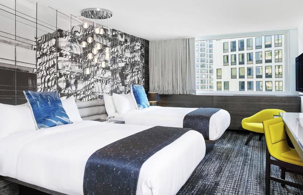 Spectacular Room
