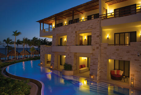 Swim-Out Suites