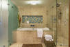 Suite bathroom