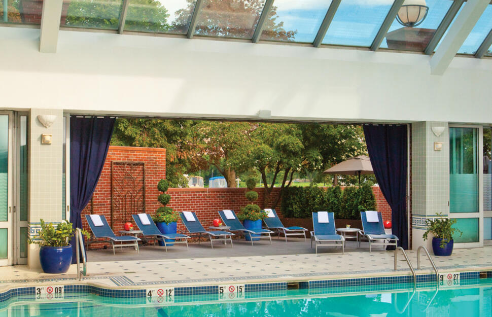 Riverside Terrace, Patio, Outside, Harbour, Boats, Lounge, Royal Sonesta Boston, USA, East Coast