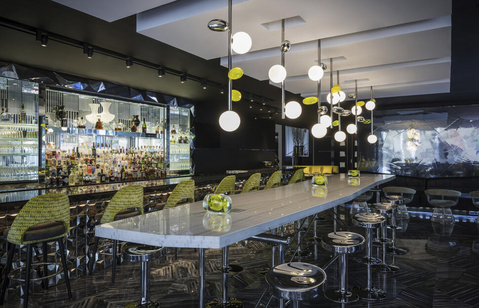 Le Bar