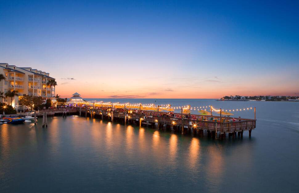 Sunset Pier Bar and Grille