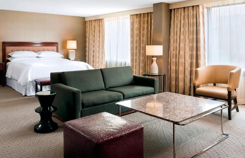 Standard Queen Room