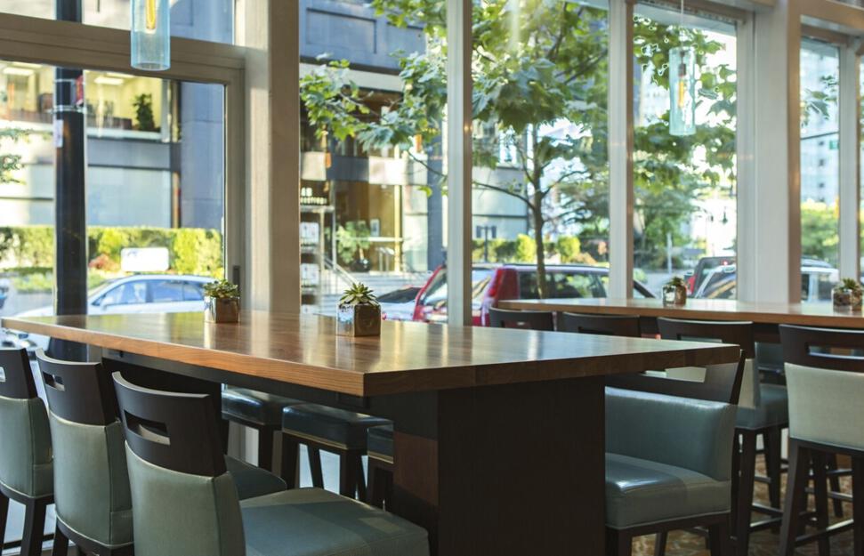 Showcase Restaurant & Bar