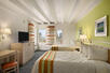 2 Double Ocean front Bed Room with balcony