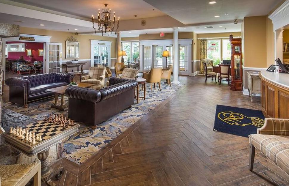 White Mountain Hotel and Resort