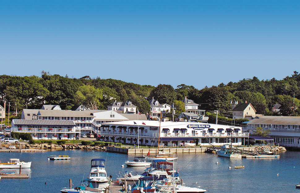 Exterior view of Boothbay Harbor Inn in Maine.