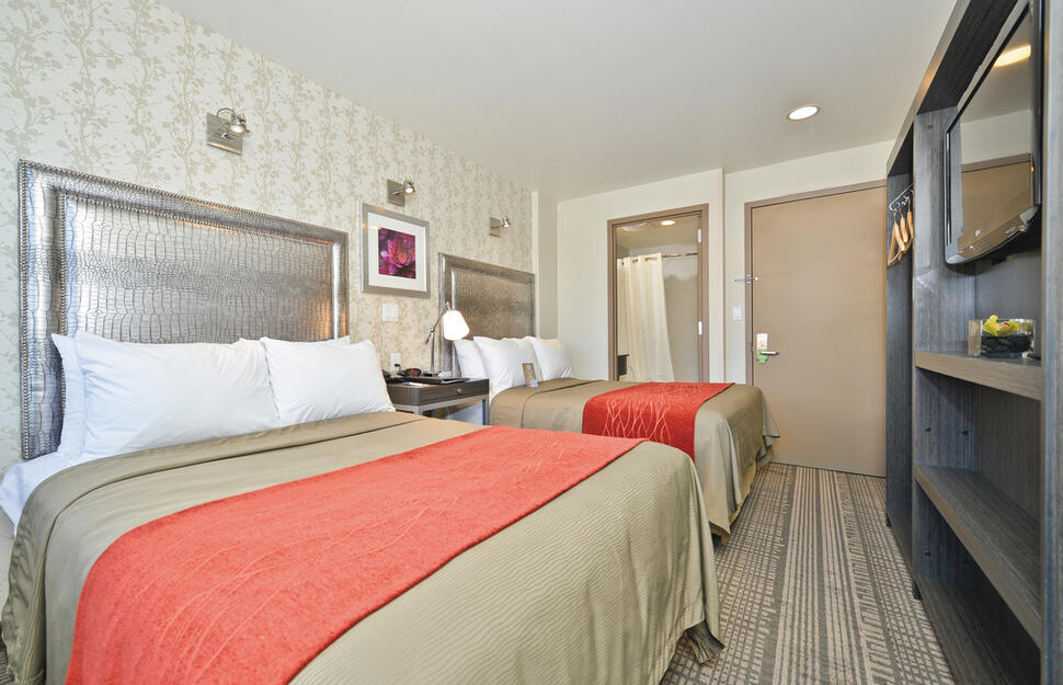 Standard Room with 2 double beds, Comfort Inn Midtown West, New York, East Coast, USA