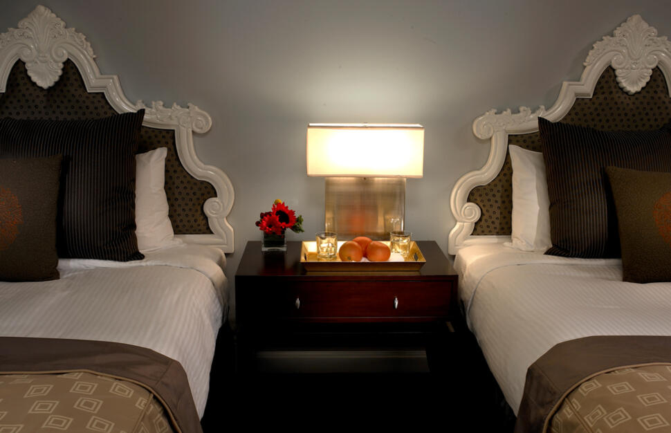 Queen Queen Deluxe Room