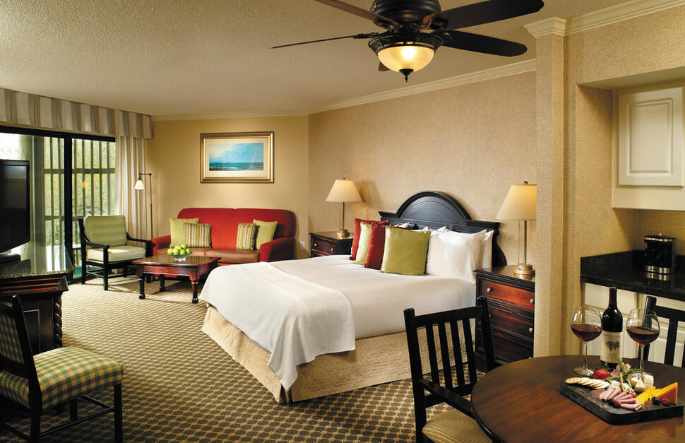 Studio Suite with 1 king-size bed, Omni Hilton Head Oceanfront Resort, South Carolina, USA