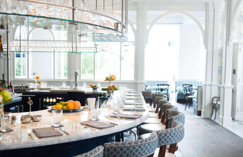Colette Bar