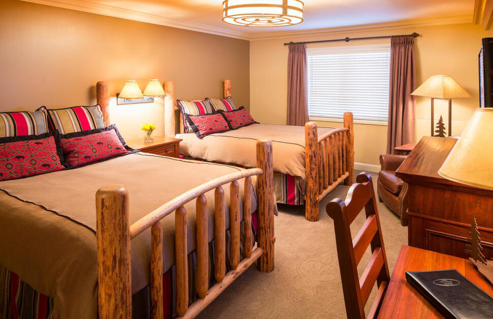 Deluxe Queen Room