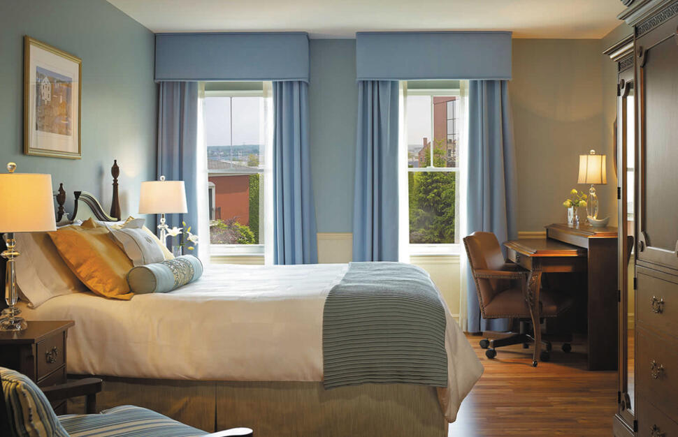 Garden View Room, Portland Harbor Hotel, Maine, Boston, USA