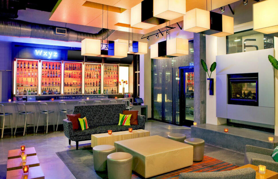 W XYZ® Bar