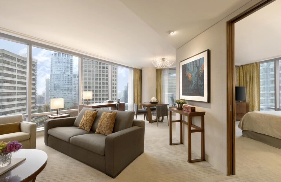 Deluxe One-Bedroom Suite