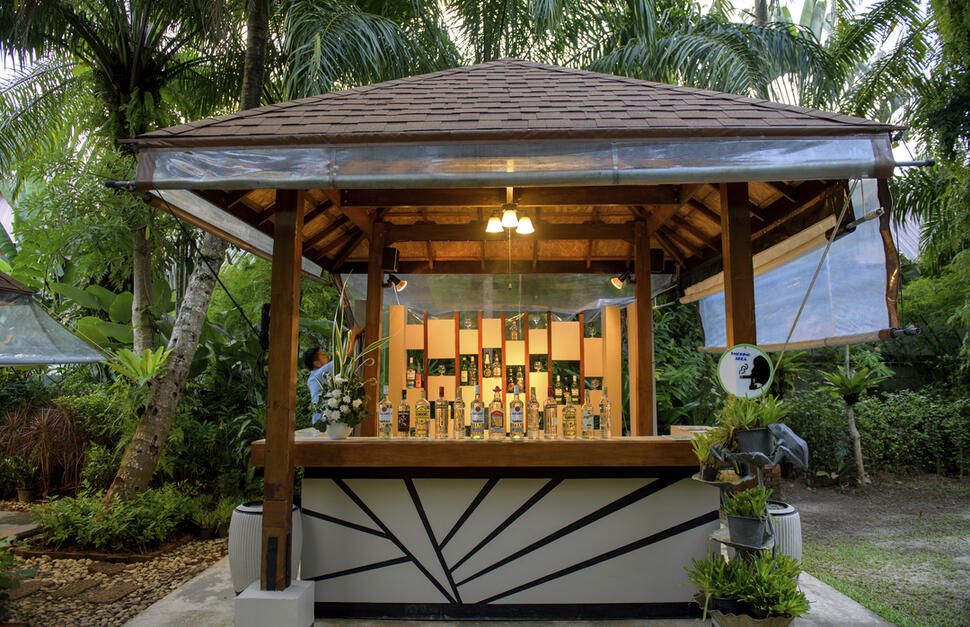 Garden Bar