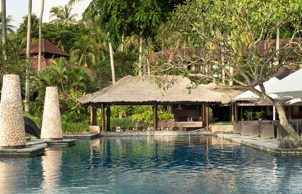 Putri Duyung Pool Bar
