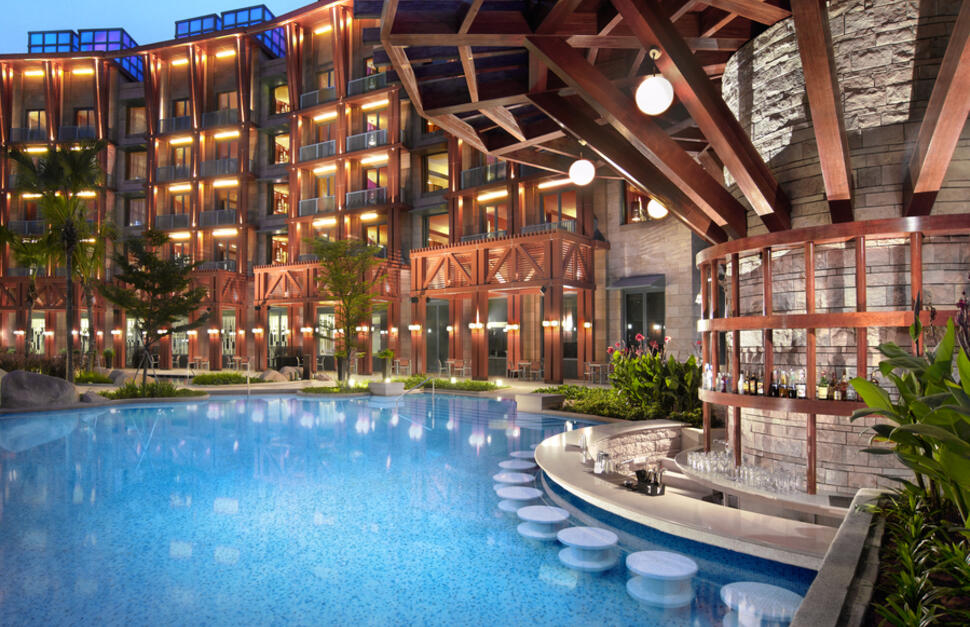 Pool Bar