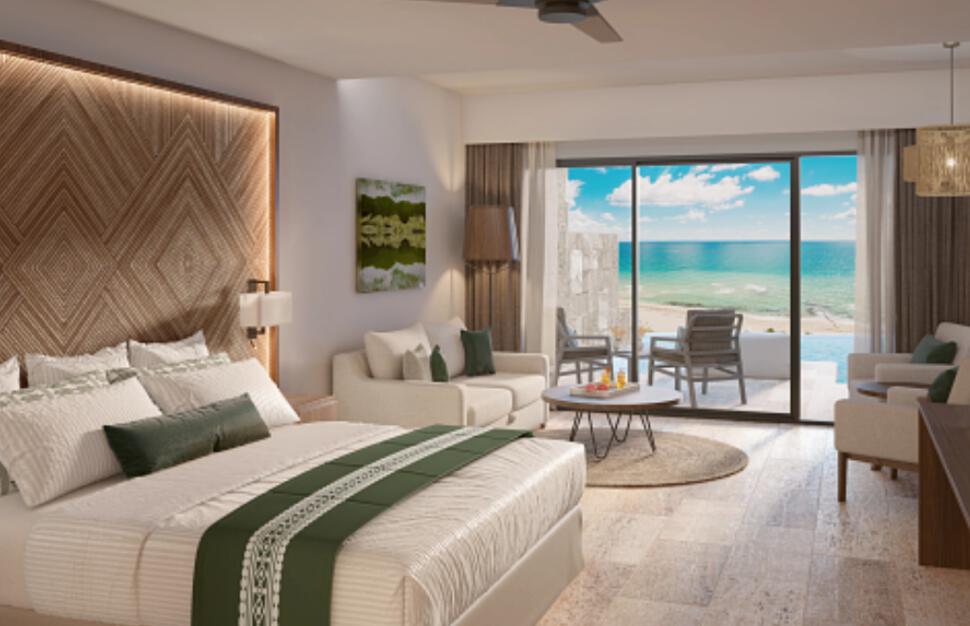 King Deluxe Junior Suite Ocean Front