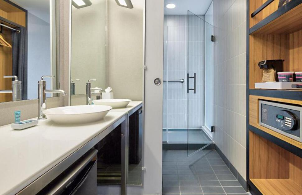 Aloft Suite, 1 King