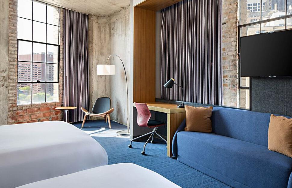Savvy Suite 2 Queen