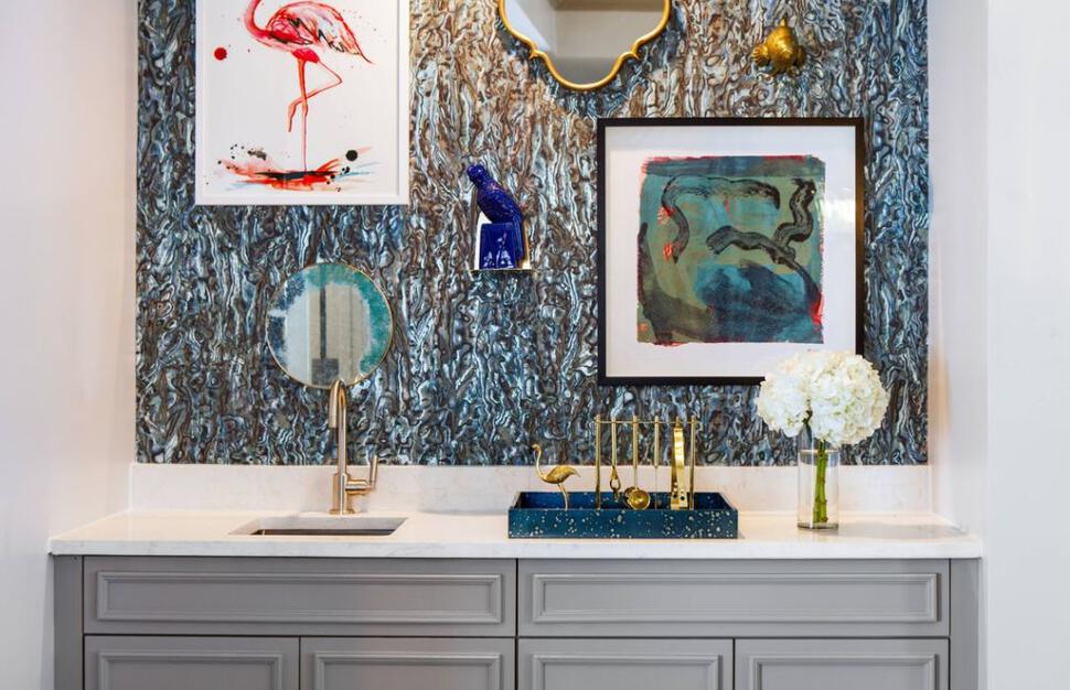 Presidential Suite wet bar