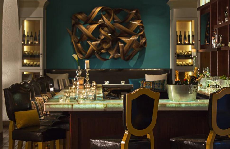 Lobby bar