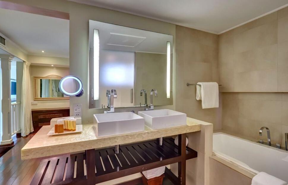 Deluxe Junior Suite