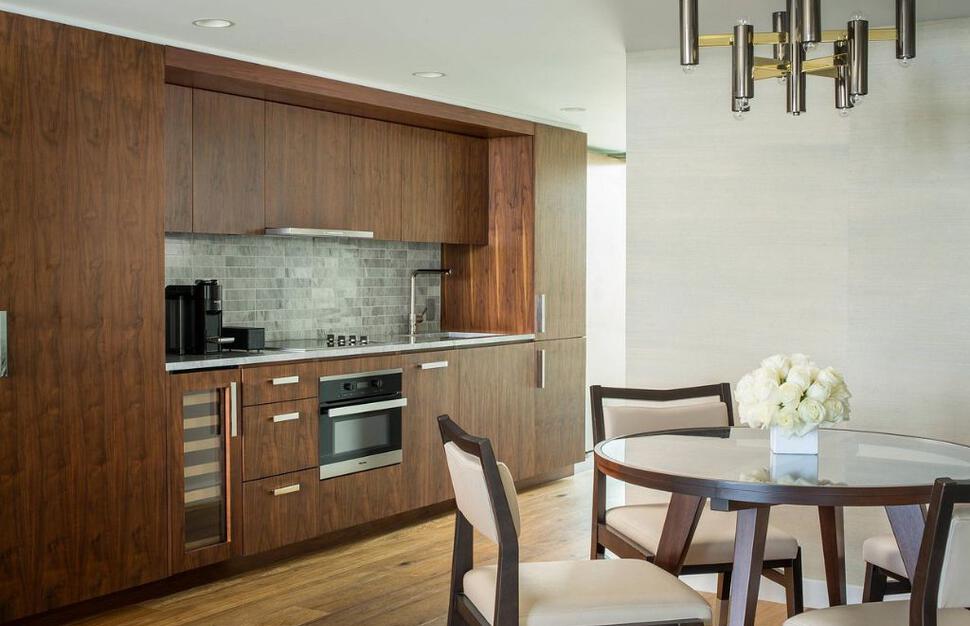 Grand Ocean View Suite