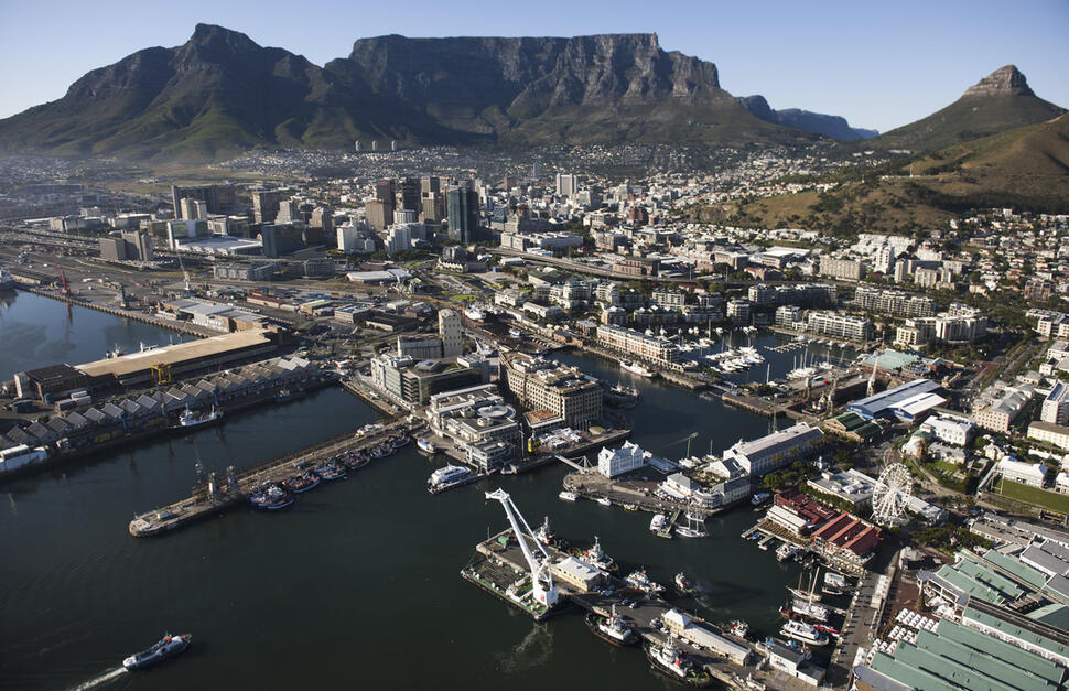 3 Nights Cape Town - 2 Nights Winelands - 3 Nights Sanbona Wildlife Reserve