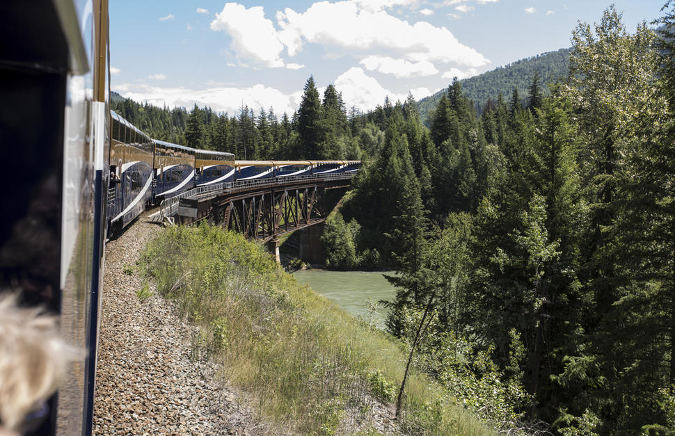 Rocky Mountaineer - Rainforest to Gold Rush Classic