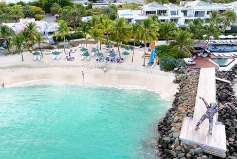 Hodges Bay Resort & Spa