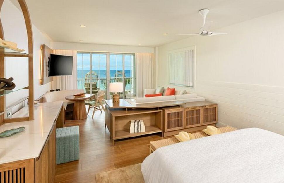 Eventide Penthouse Three Bedroom Balcony & Roof Terrace Butler