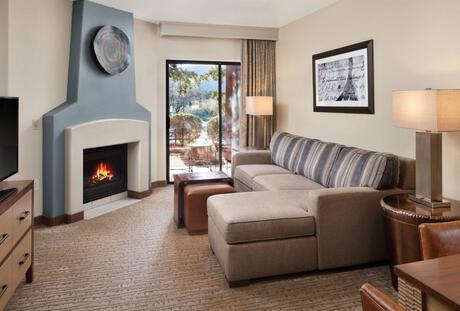 King Whirlpool Suite