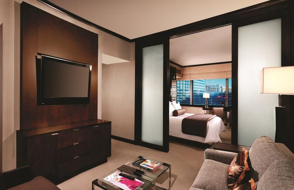 City Corner Suite